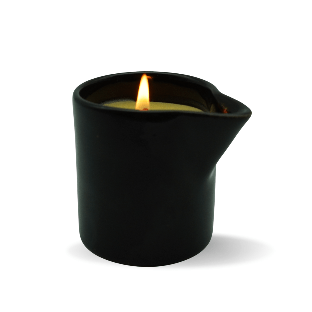 Valley of Roses 70 g Silk Kiss Soothing Candle | Amber and Saffron